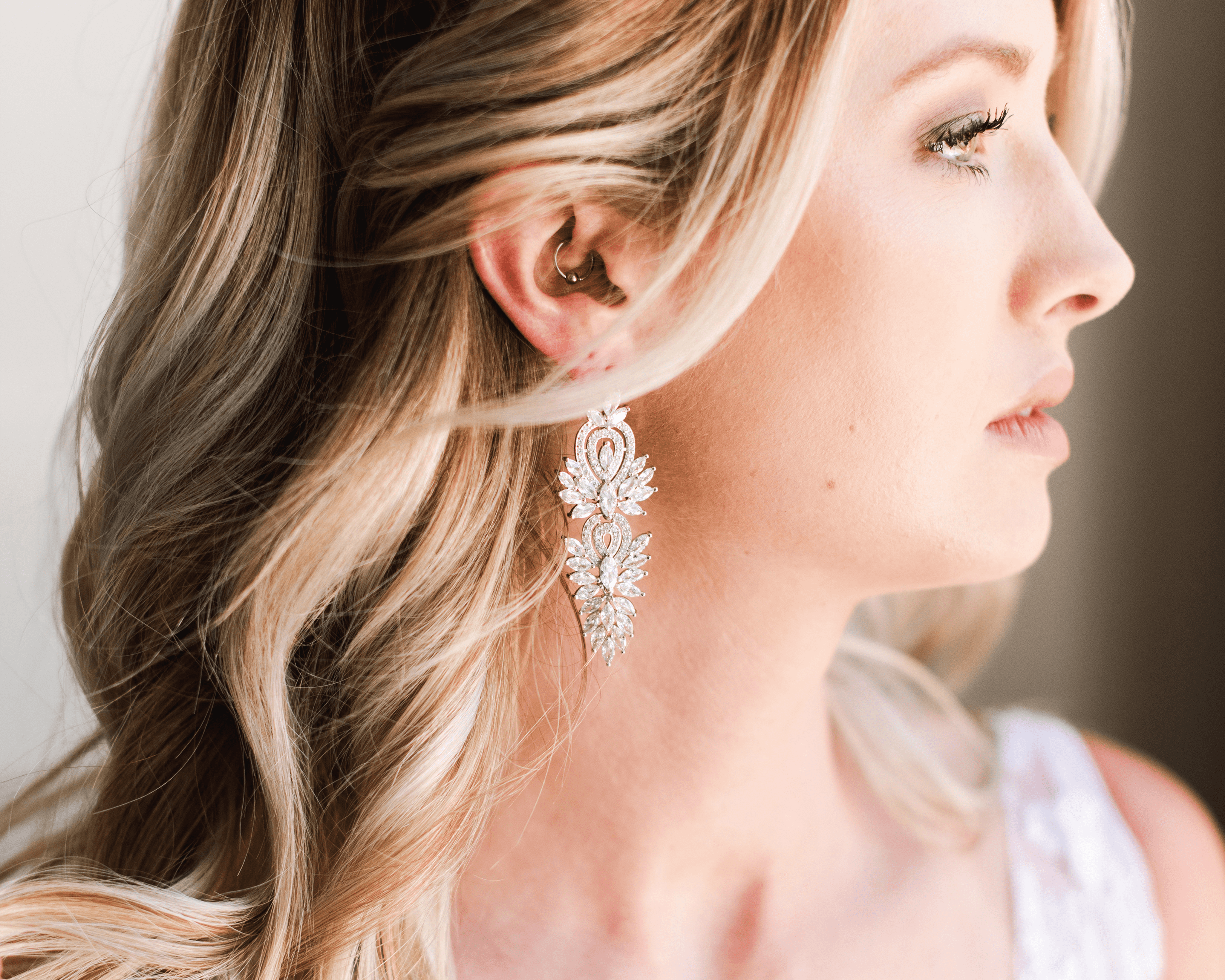 Vintage Dangle Earrings - A beautiful bride wear Bridal Leaf Dangle Earrings on her wedding day - Hundred Hearts