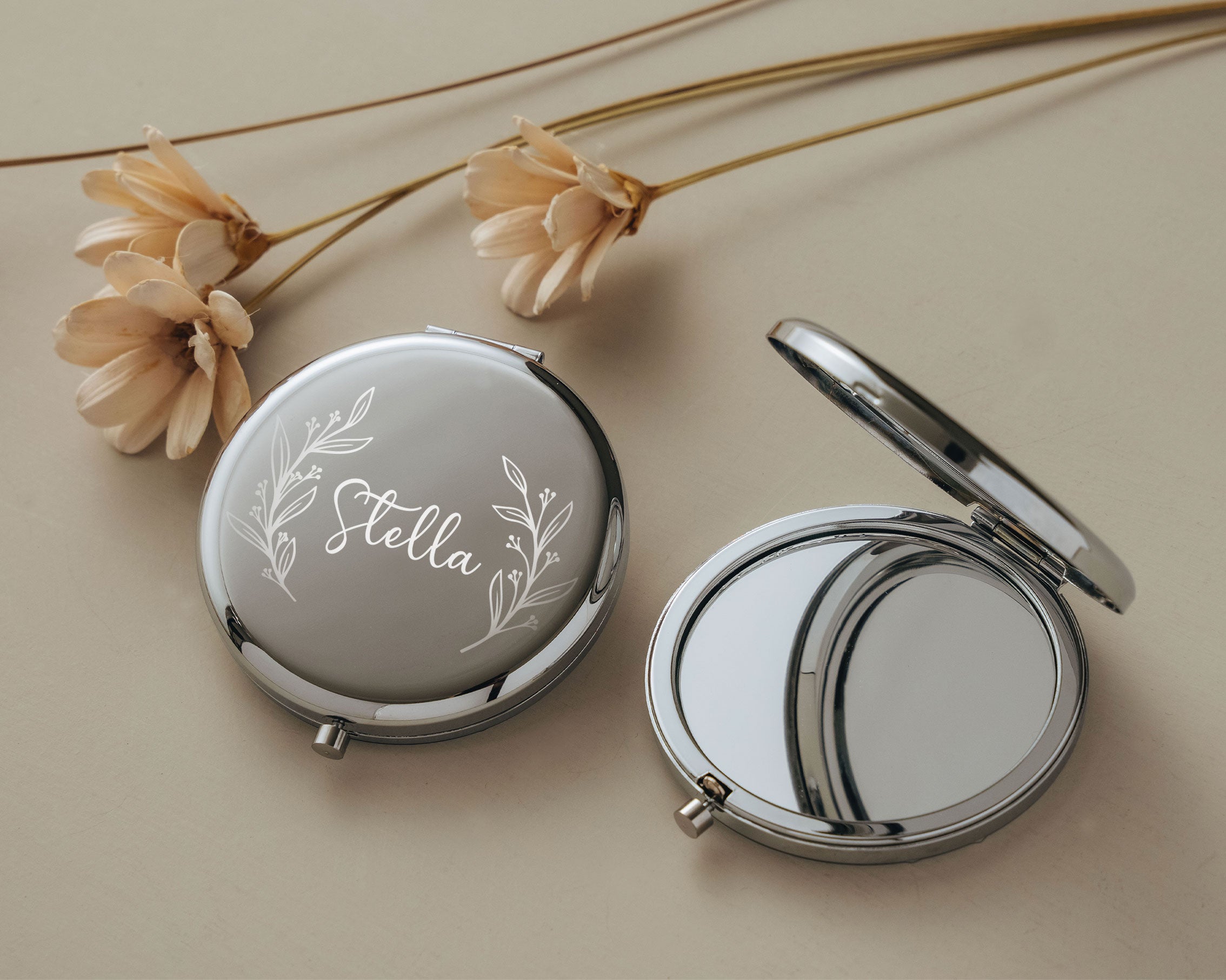 Compact Mirror with Name Design 1