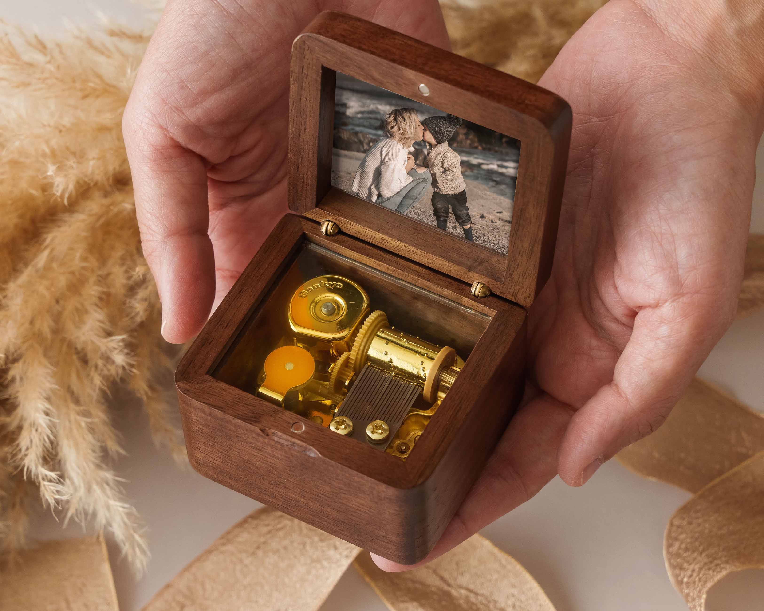 Music Box with Photo